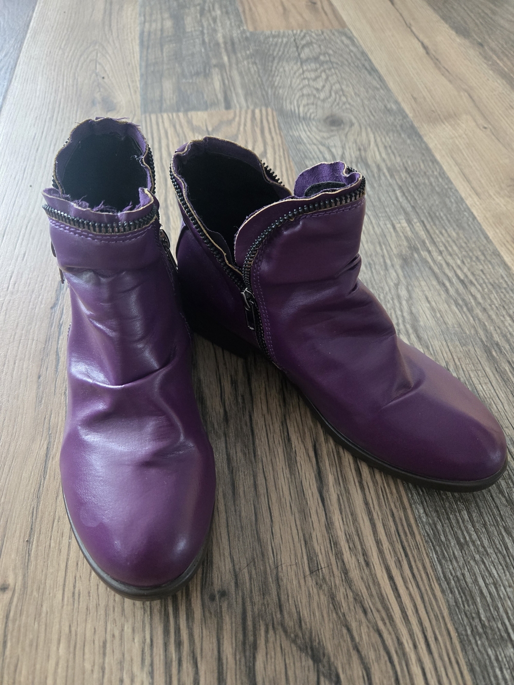 Women's Purple Ankle Boots with Side Zipper